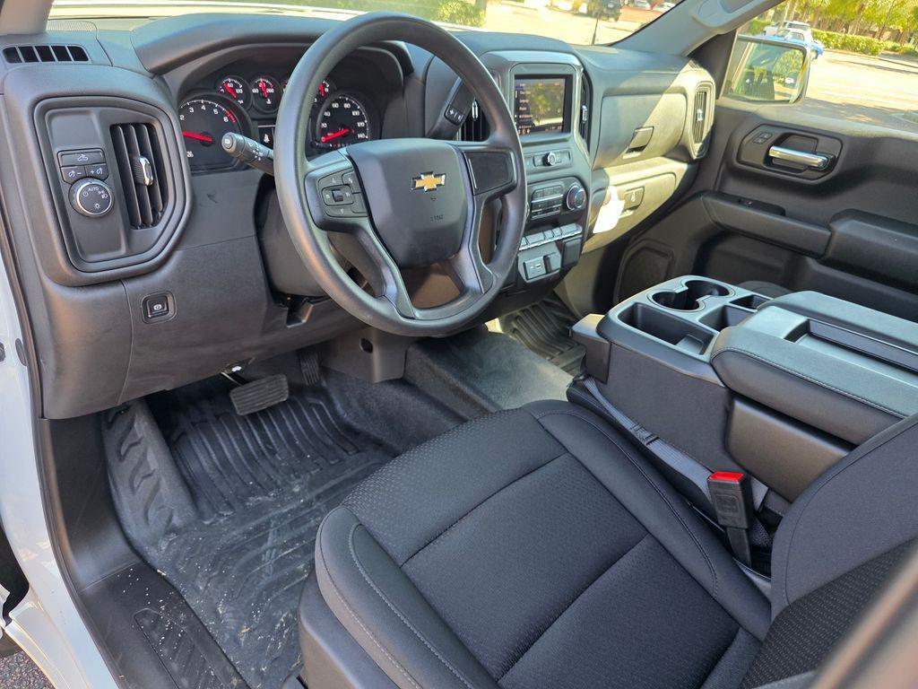 new 2025 Chevrolet Silverado 1500 car, priced at $35,136