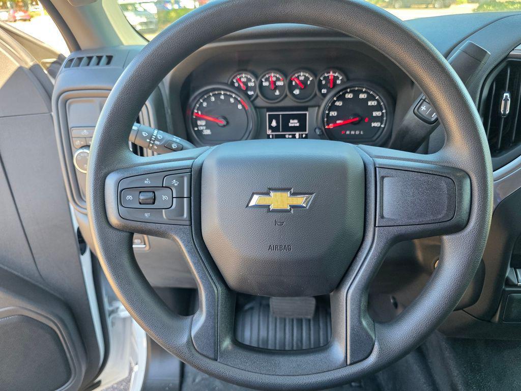new 2025 Chevrolet Silverado 1500 car, priced at $35,136