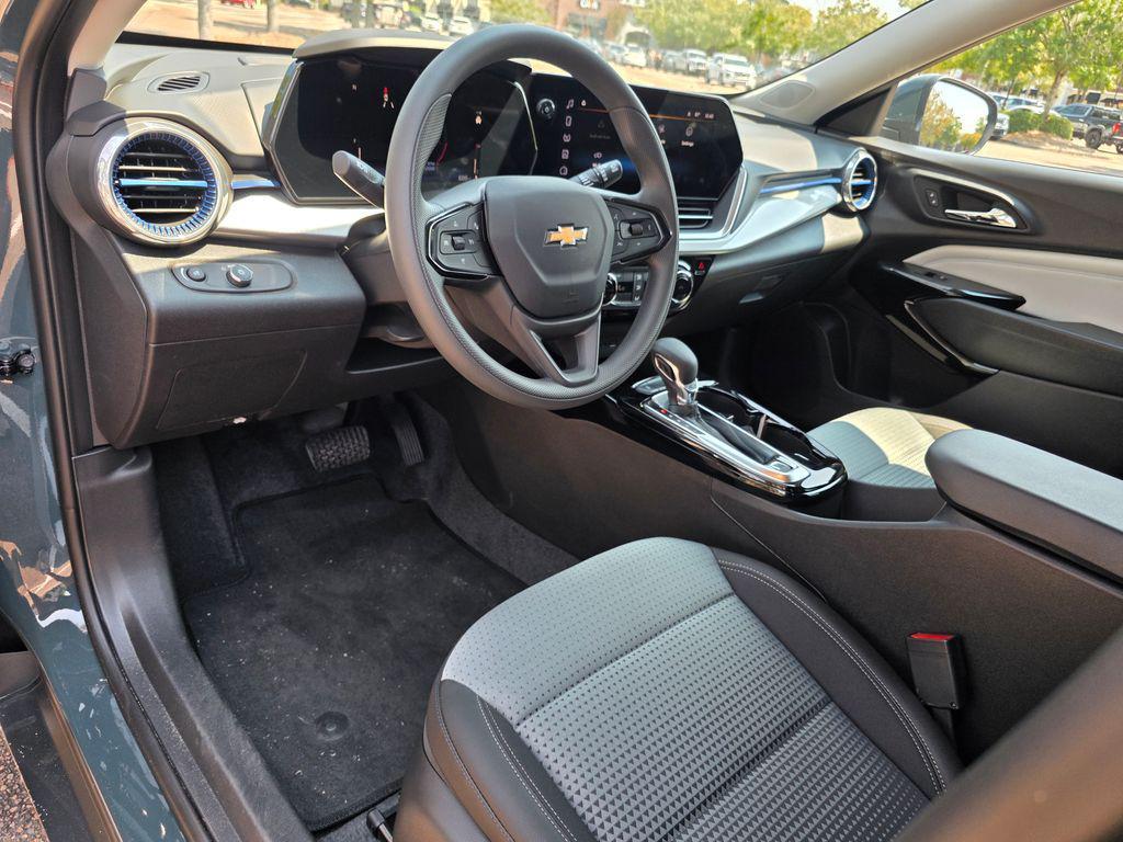used 2025 Chevrolet Trax car, priced at $20,985