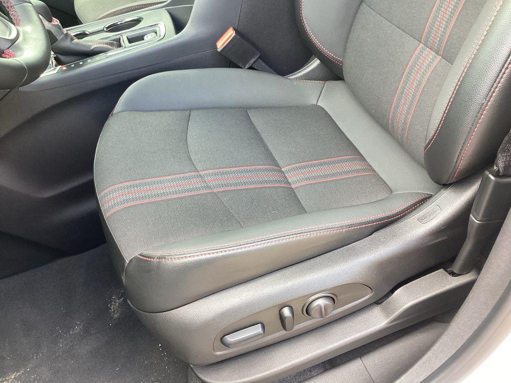 used 2024 Chevrolet Equinox car, priced at $26,885