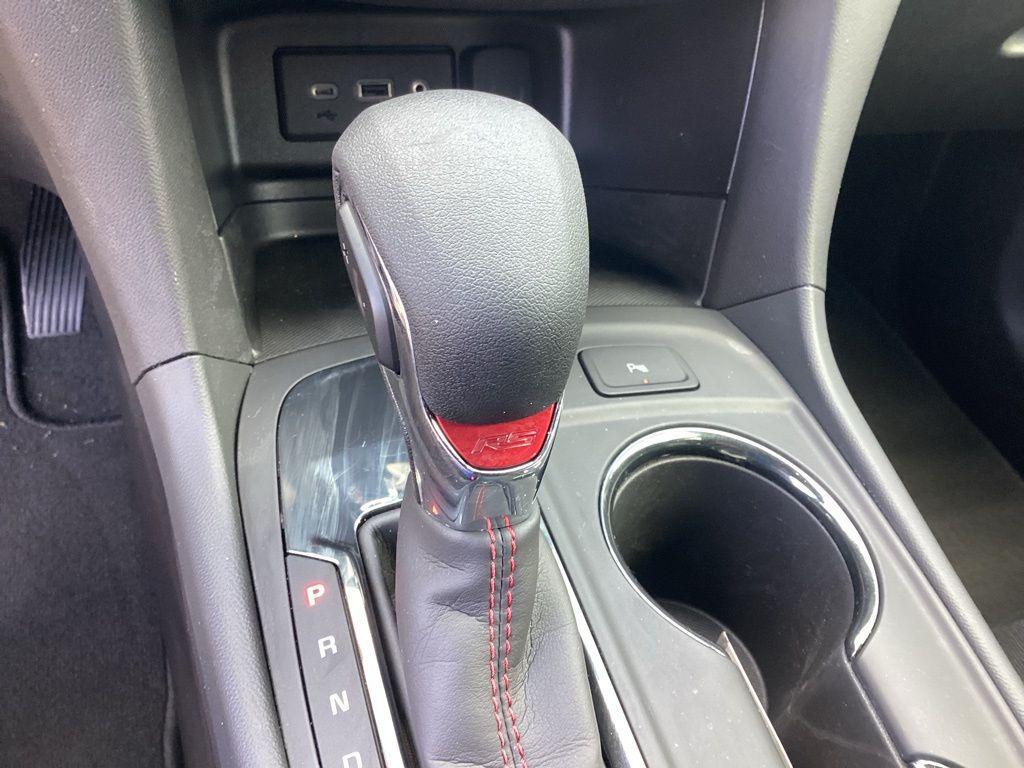 used 2024 Chevrolet Equinox car, priced at $26,885