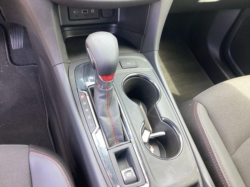 used 2024 Chevrolet Equinox car, priced at $26,885