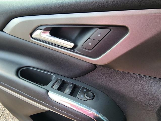 new 2025 Chevrolet Traverse car, priced at $42,763