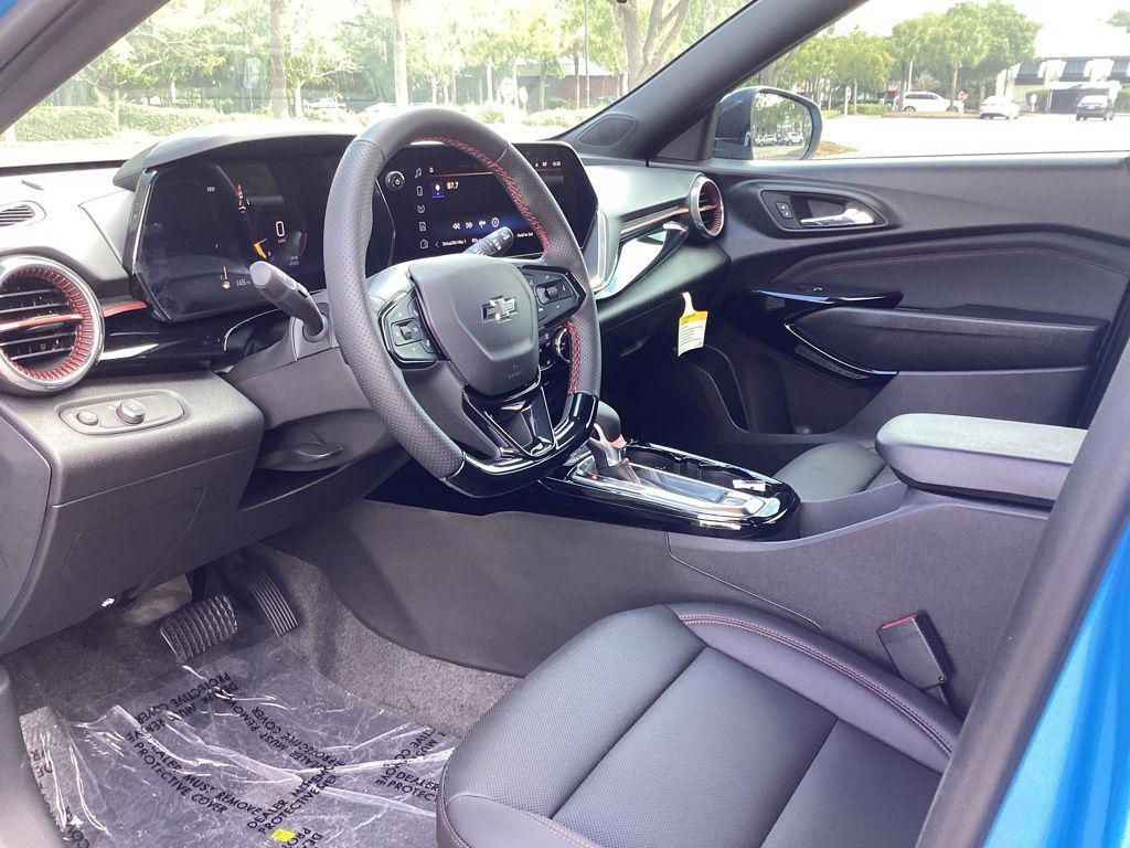 new 2025 Chevrolet Trax car, priced at $26,040