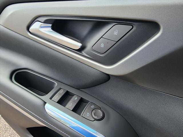 new 2025 Chevrolet Traverse car, priced at $40,085