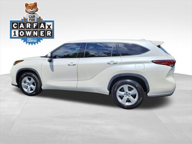 used 2021 Toyota Highlander car, priced at $26,264