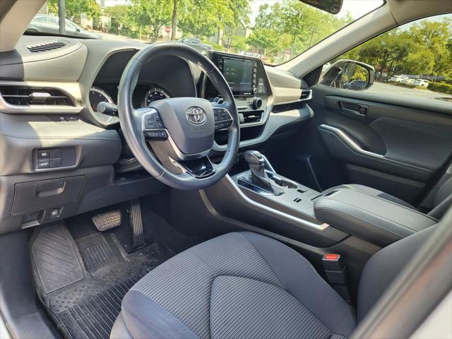 used 2021 Toyota Highlander car, priced at $26,264
