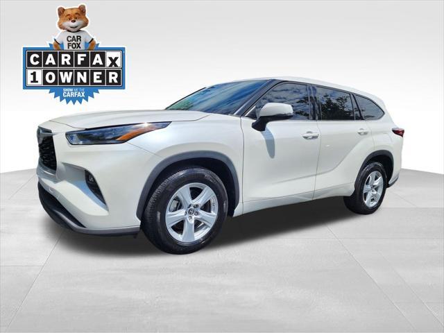 used 2021 Toyota Highlander car, priced at $26,264
