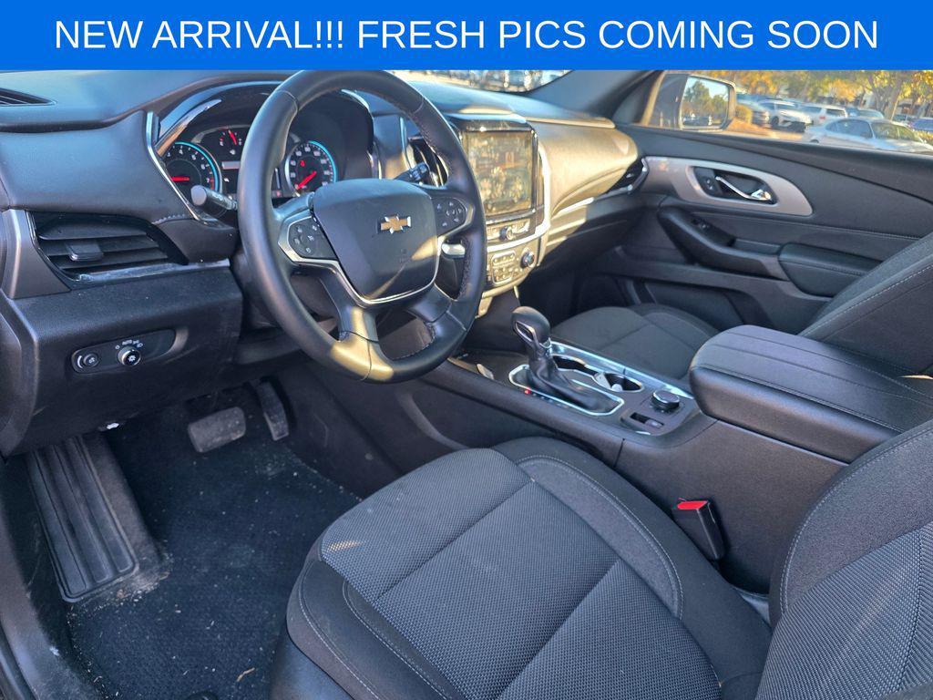 used 2023 Chevrolet Traverse car, priced at $27,347
