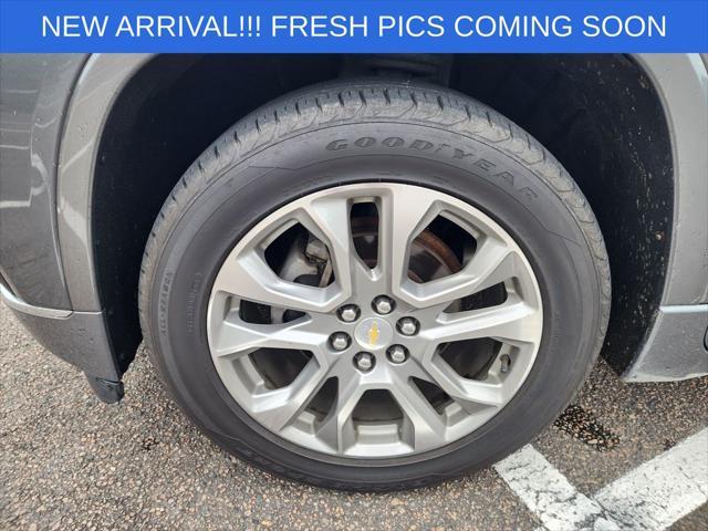 used 2018 Chevrolet Traverse car, priced at $22,267