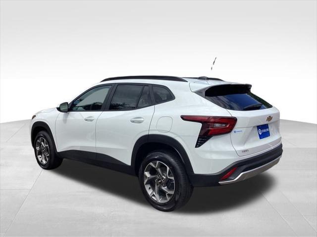 new 2025 Chevrolet Trax car, priced at $23,613