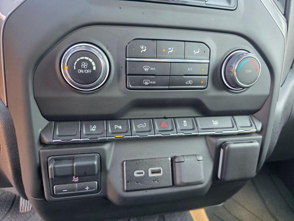 used 2024 Chevrolet Silverado 2500 car, priced at $52,985