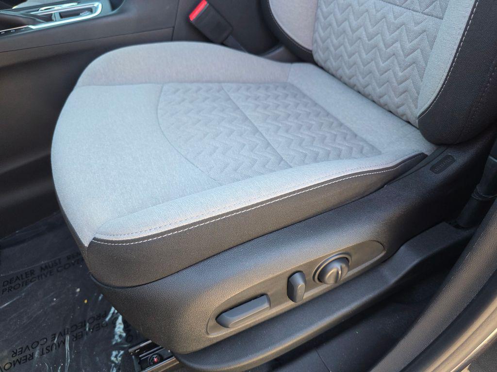 used 2022 Chevrolet Equinox car, priced at $20,789