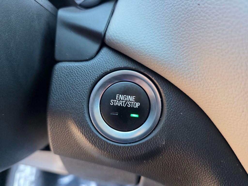 used 2022 Chevrolet Equinox car, priced at $20,789