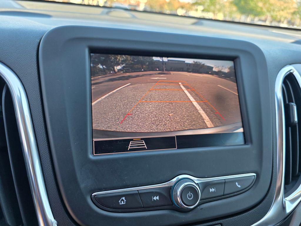 used 2022 Chevrolet Equinox car, priced at $20,789