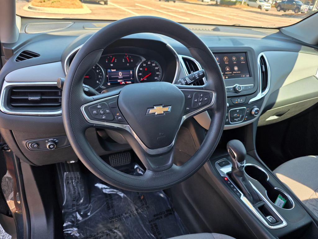 used 2022 Chevrolet Equinox car, priced at $20,789