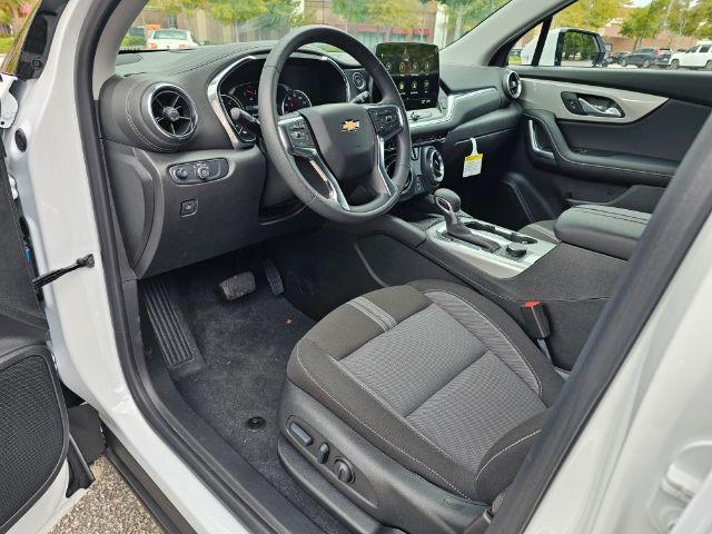 new 2025 Chevrolet Blazer car, priced at $35,739