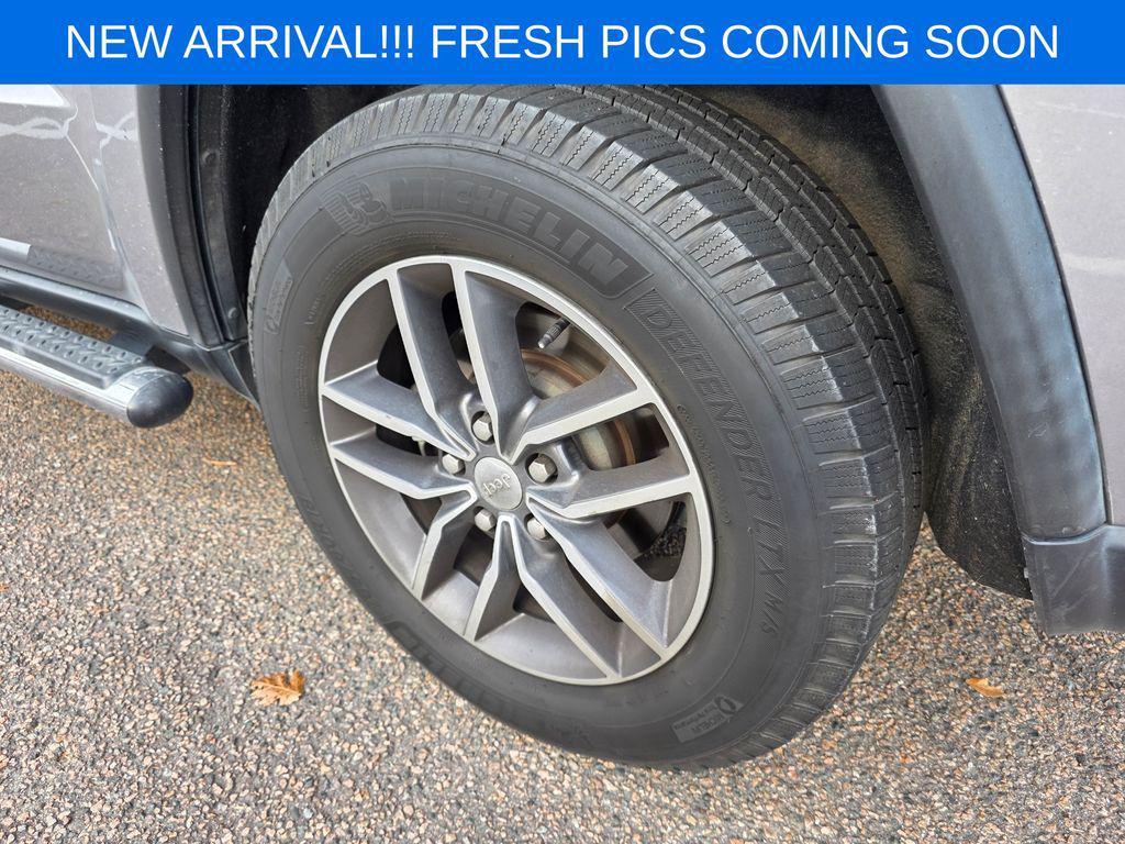 used 2018 Jeep Grand Cherokee car, priced at $13,271