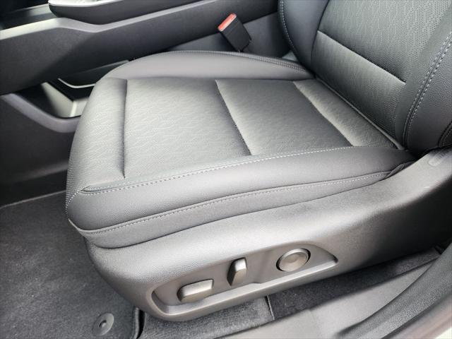 new 2026 Chevrolet Equinox car, priced at $30,122