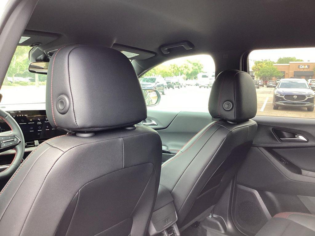 new 2026 Chevrolet Equinox car, priced at $33,365