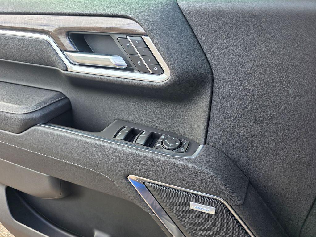 new 2025 Chevrolet Silverado 1500 car, priced at $59,862