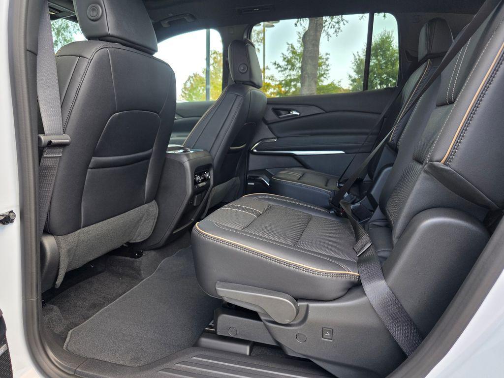 new 2026 Chevrolet Traverse car, priced at $58,300