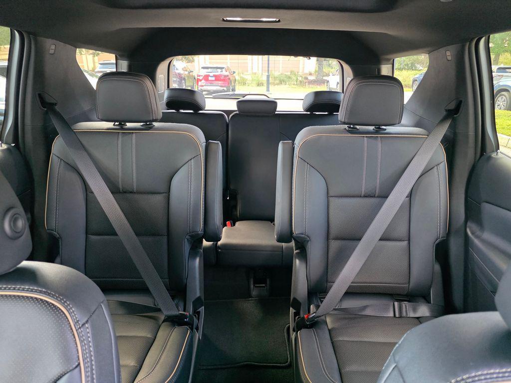 new 2026 Chevrolet Traverse car, priced at $58,300