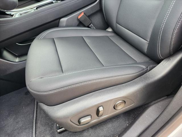 new 2025 Chevrolet Traverse car, priced at $45,543