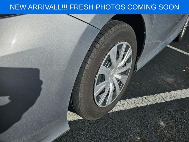 used 2018 Toyota Camry Hybrid car, priced at $21,986