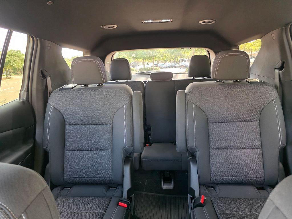 new 2026 Chevrolet Traverse car, priced at $42,689