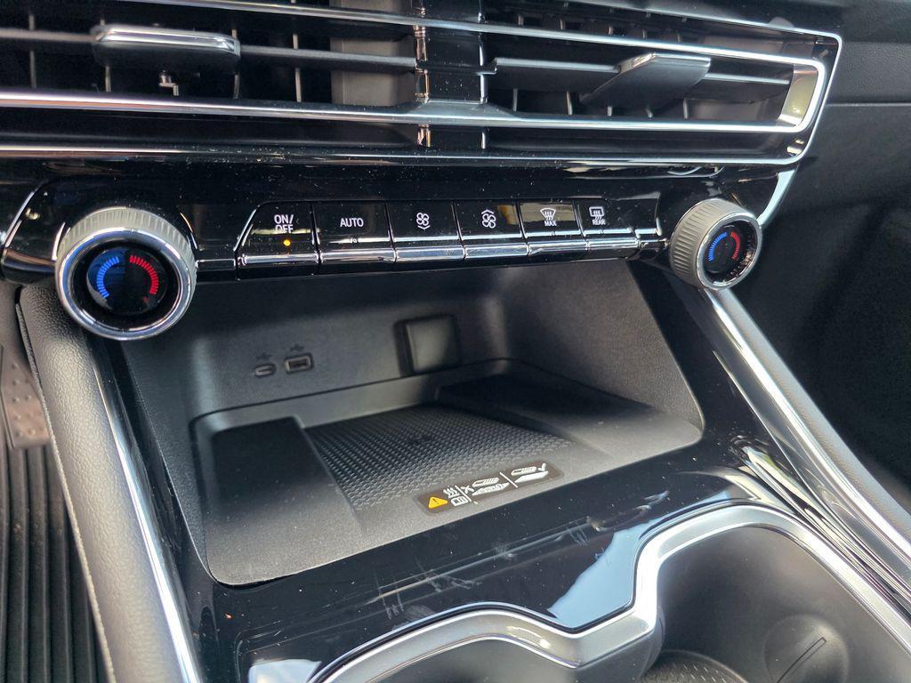 new 2026 Chevrolet Traverse car, priced at $42,689
