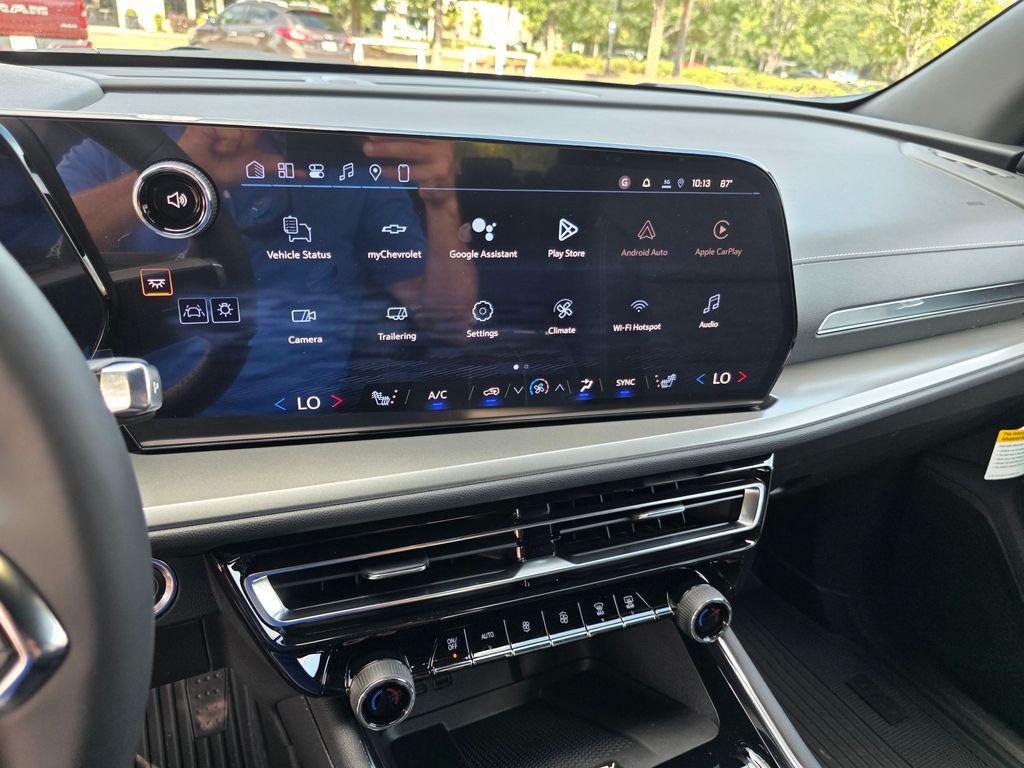 new 2026 Chevrolet Traverse car, priced at $42,689