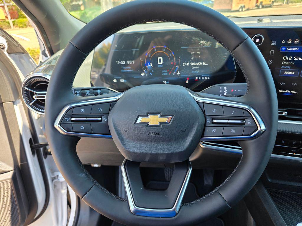 new 2026 Chevrolet Equinox car, priced at $27,295
