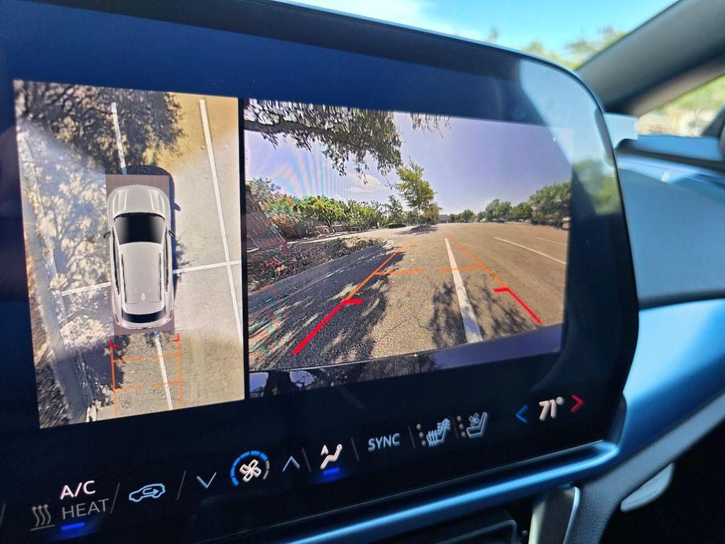 new 2025 Chevrolet Equinox EV car, priced at $43,223
