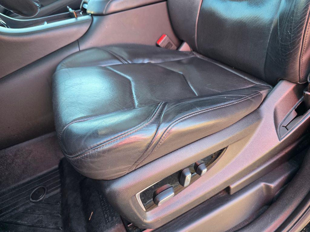 used 2020 Cadillac Escalade ESV car, priced at $25,950
