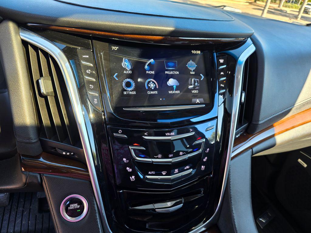 used 2020 Cadillac Escalade ESV car, priced at $25,950
