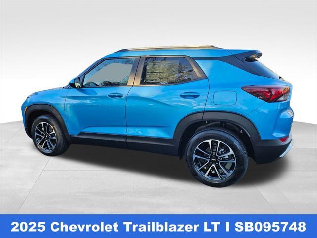 new 2025 Chevrolet TrailBlazer car, priced at $25,470