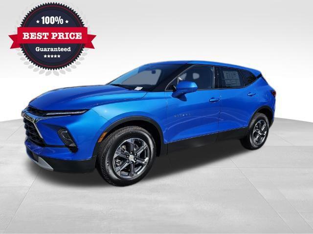 new 2025 Chevrolet Blazer car, priced at $33,199