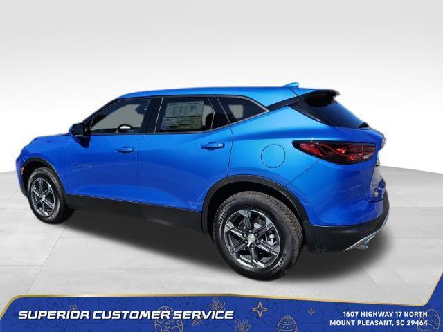 new 2025 Chevrolet Blazer car, priced at $33,299