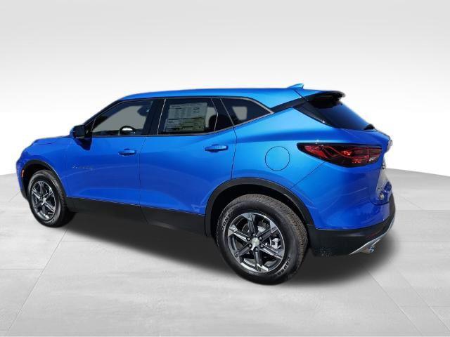 new 2025 Chevrolet Blazer car, priced at $33,199