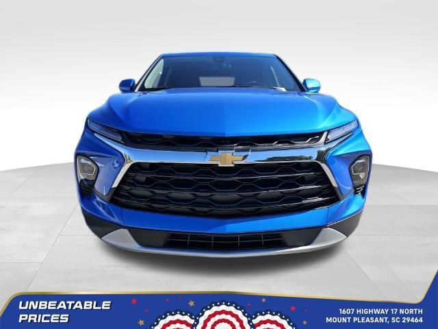 new 2025 Chevrolet Blazer car, priced at $33,199