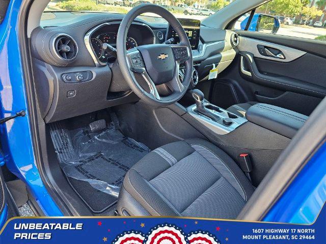 new 2025 Chevrolet Blazer car, priced at $33,199