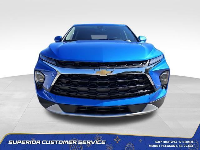 new 2025 Chevrolet Blazer car, priced at $33,299