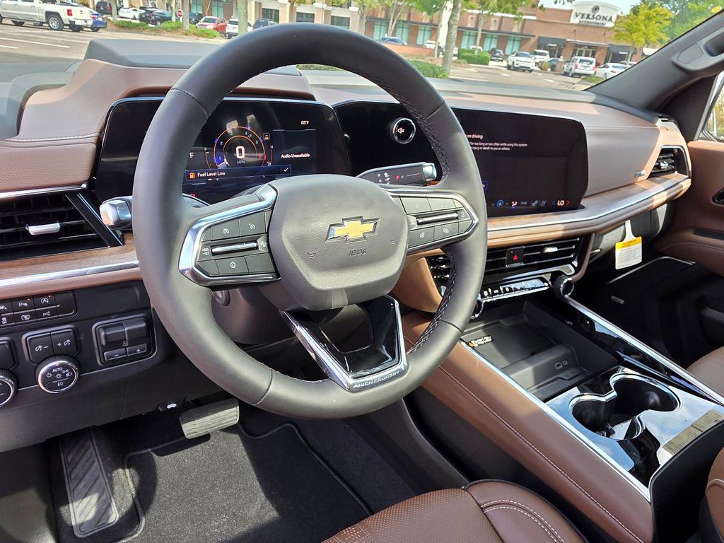 new 2025 Chevrolet Suburban car, priced at $85,536