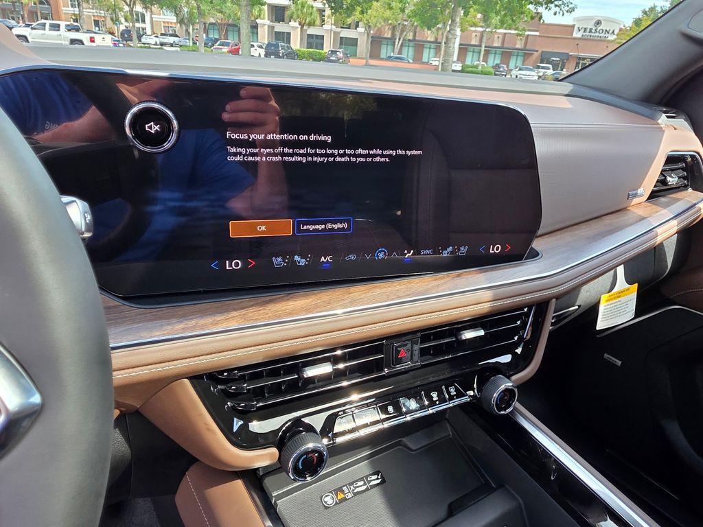 new 2025 Chevrolet Suburban car, priced at $85,536