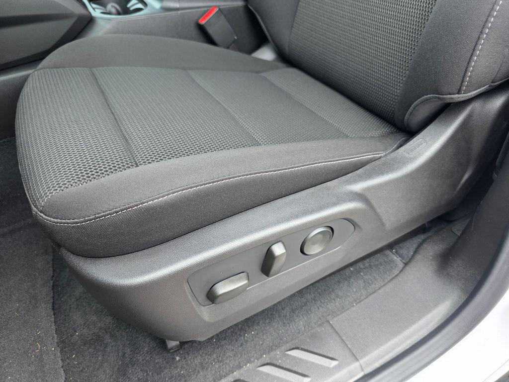 used 2025 Chevrolet Colorado car, priced at $31,999