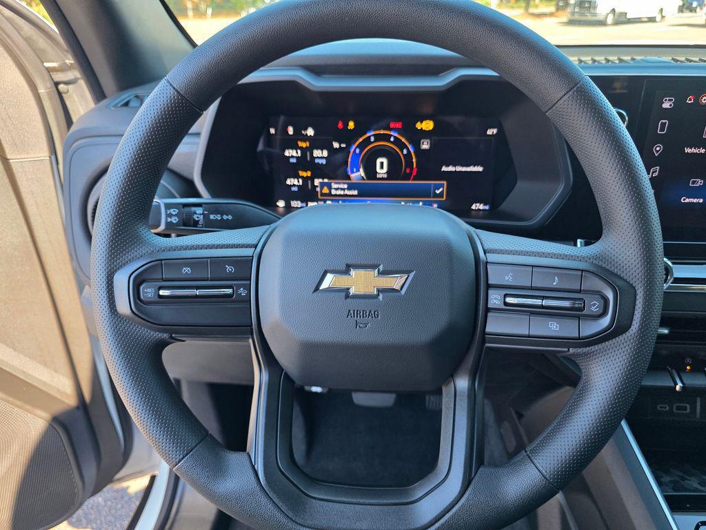 new 2025 Chevrolet Colorado car, priced at $33,955