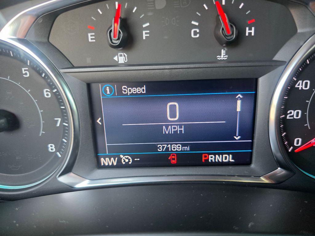 used 2022 Chevrolet Equinox car, priced at $24,299
