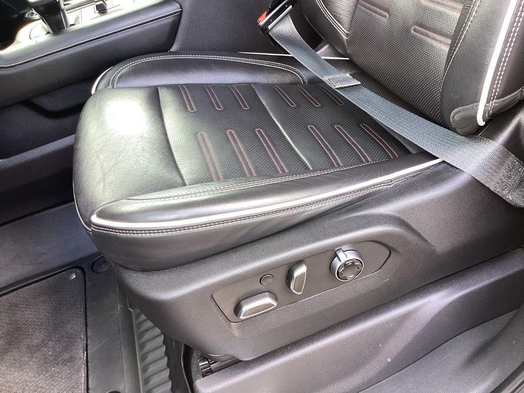 used 2022 GMC Sierra 1500 car, priced at $47,985