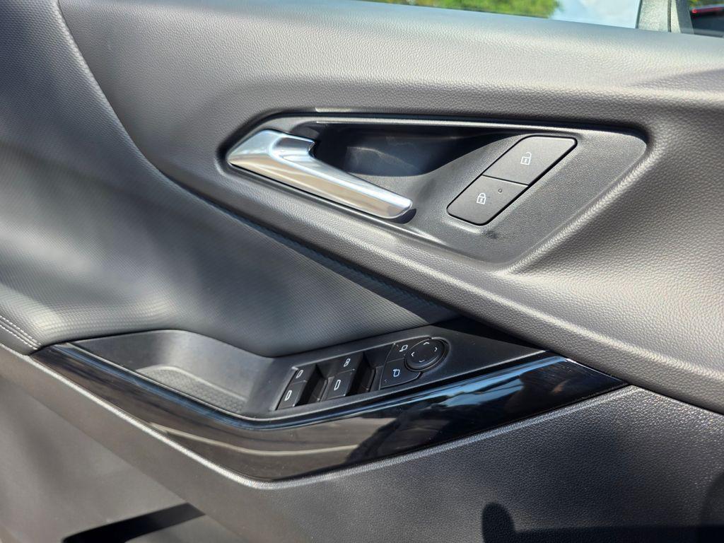 new 2026 Chevrolet Equinox car, priced at $27,514